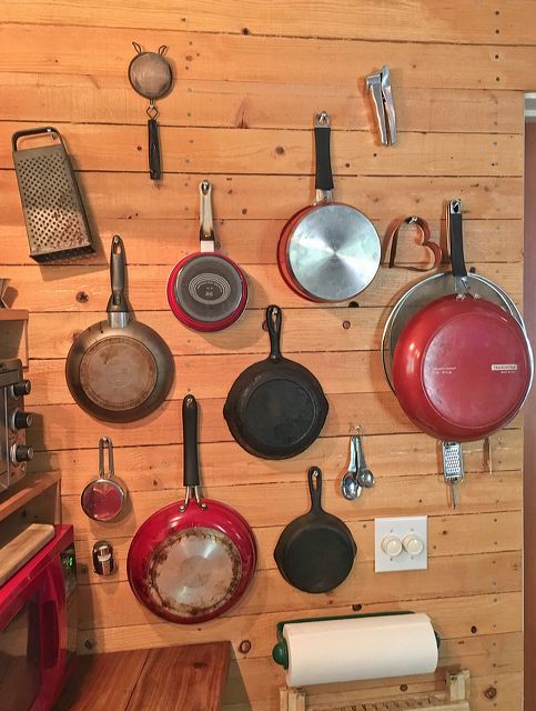 pots_and_pans_wall.jpg