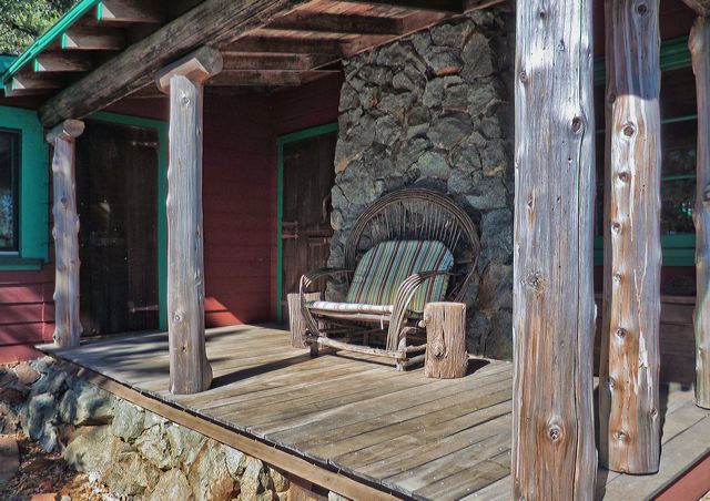 the_sunny_porch.jpg