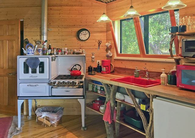 the_kitchen.jpg